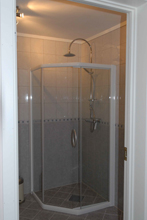 MonesstrandaDiv bilder Typ CMones-dusj220_2